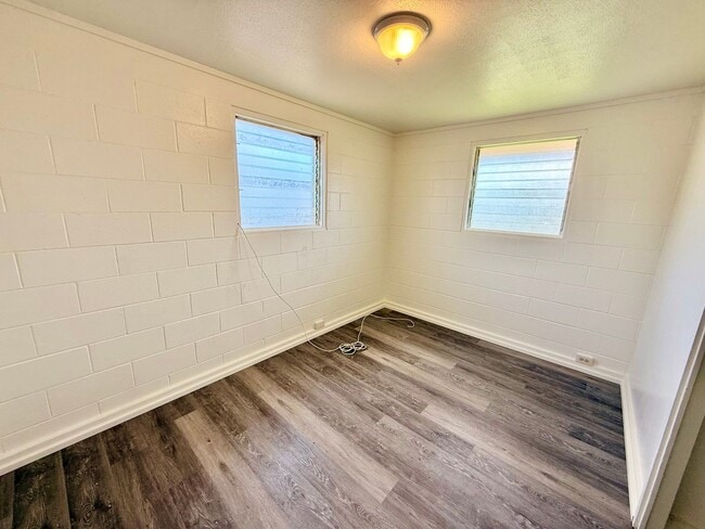 Building Photo - 796 Pomaikai St