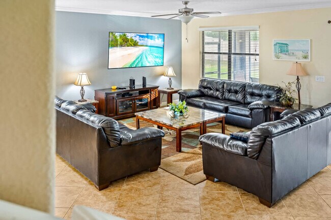 Building Photo - 1496 Moon Valley Dr