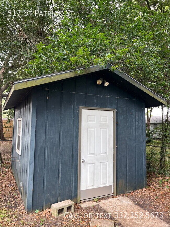 Building Photo - 517 St Patrick St