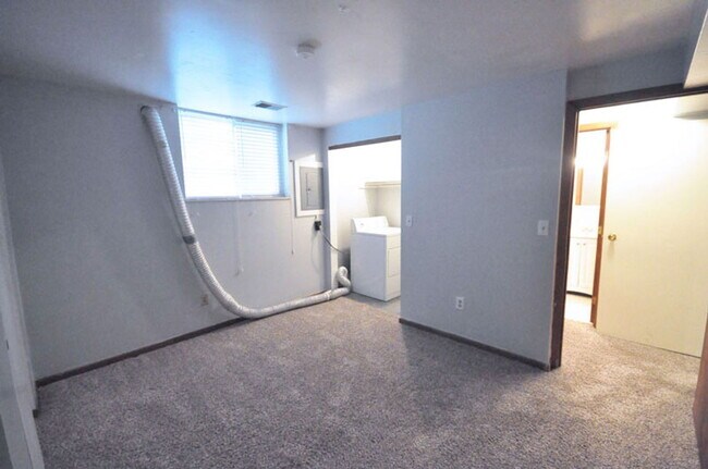 Building Photo - 191 Chittenden Ave