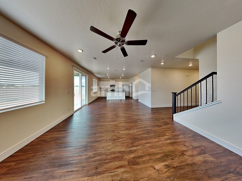 Building Photo - 1443 E Ludlow St