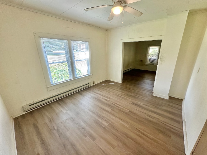 Building Photo - 420 Greensboro St