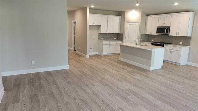 Building Photo - 3710 Canyon Dr