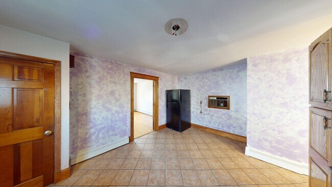 Building Photo - 3bed with in unit laundry in Cambridge