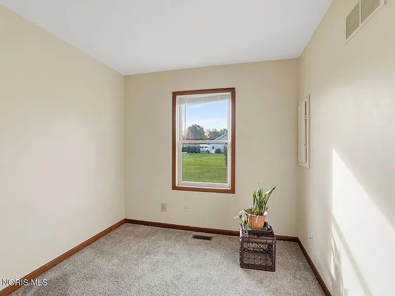 Building Photo - 711 Hart Ave