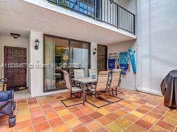 Building Photo - 350 Grapetree Dr