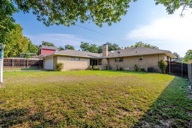 Building Photo - 5515 Longleaf Ln