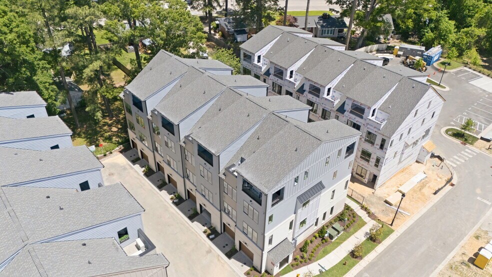 Building Photo - 403 Chatham View Rd
