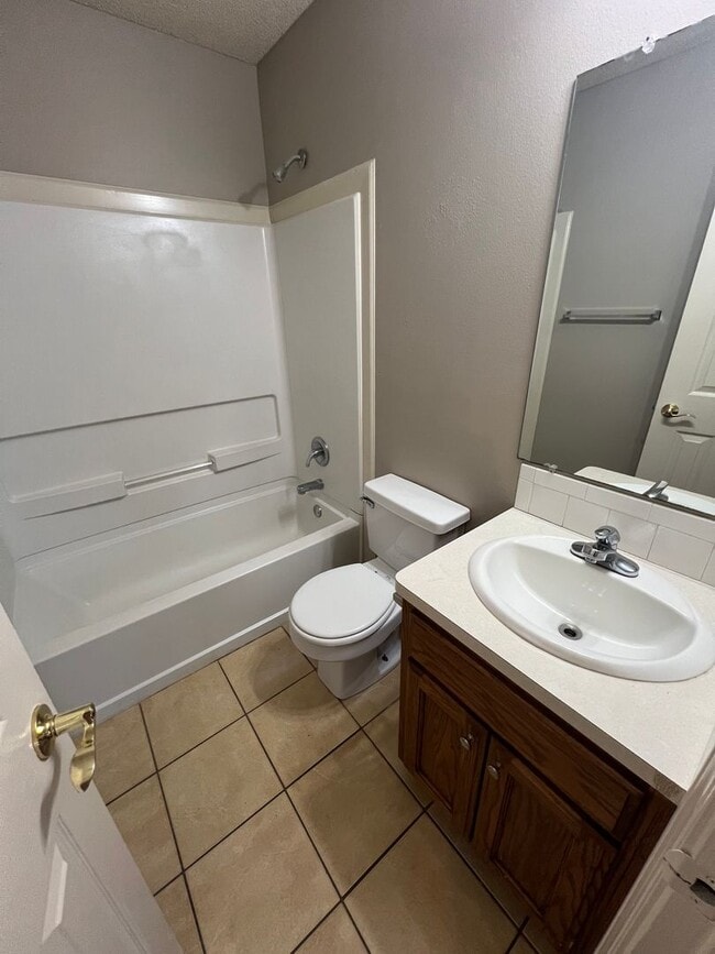 Building Photo - 1703 Wilder Ln