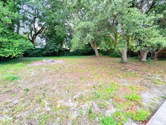 Building Photo - 506 Trenton St