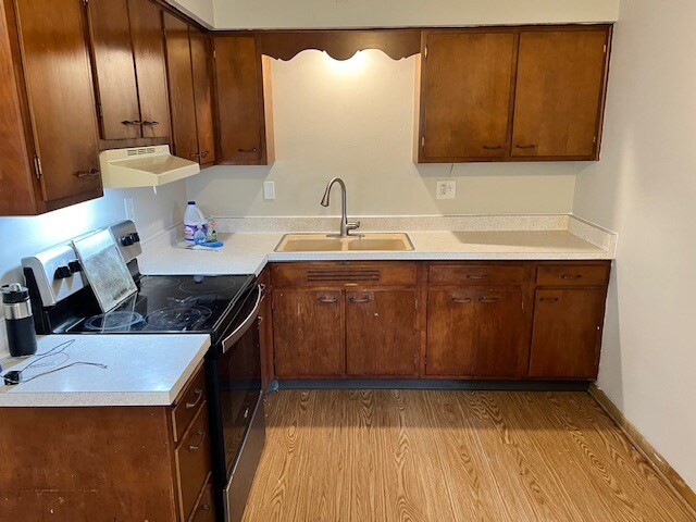 Building Photo - 4210 Eastridge Dr