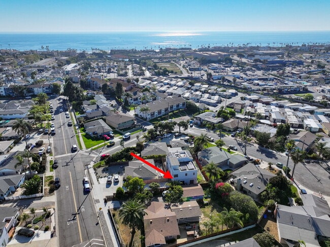 Building Photo - 810 California St