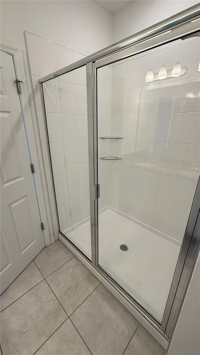 Building Photo - 15619 Willow Arbor Cir