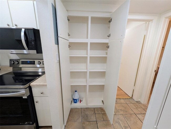 Building Photo - 7801 Shoal Creek Blvd