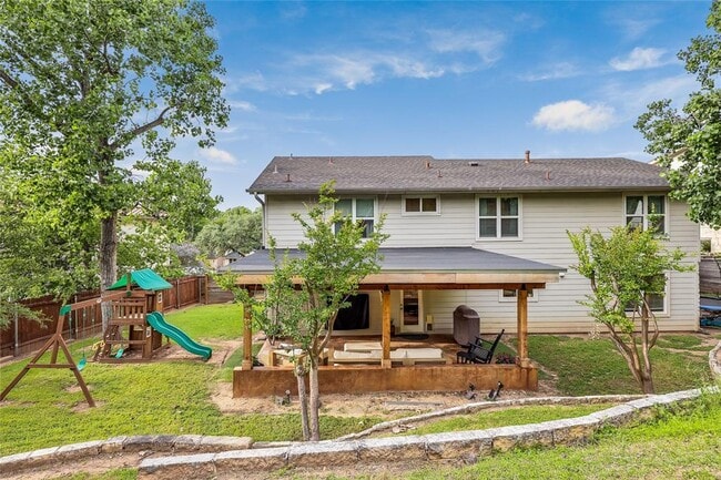 Building Photo - 2009 Mistywood Dr