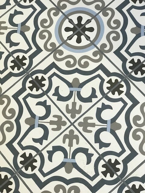 bath floor - 916 S Orange Grove Ave