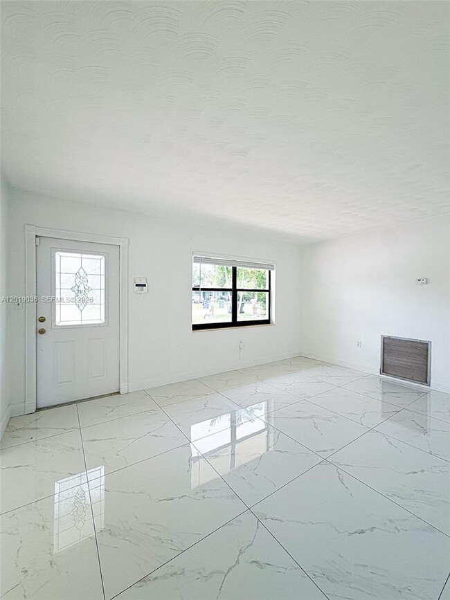 Building Photo - 240 NW 36th St