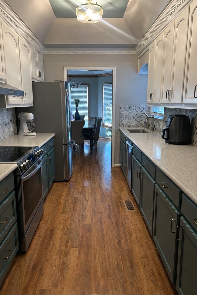 Building Photo - 609 Willowood Pkwy