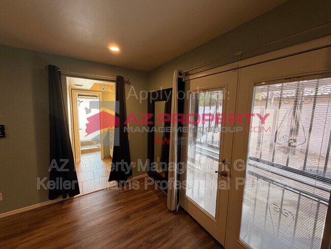 Building Photo - 12817 N 1st St