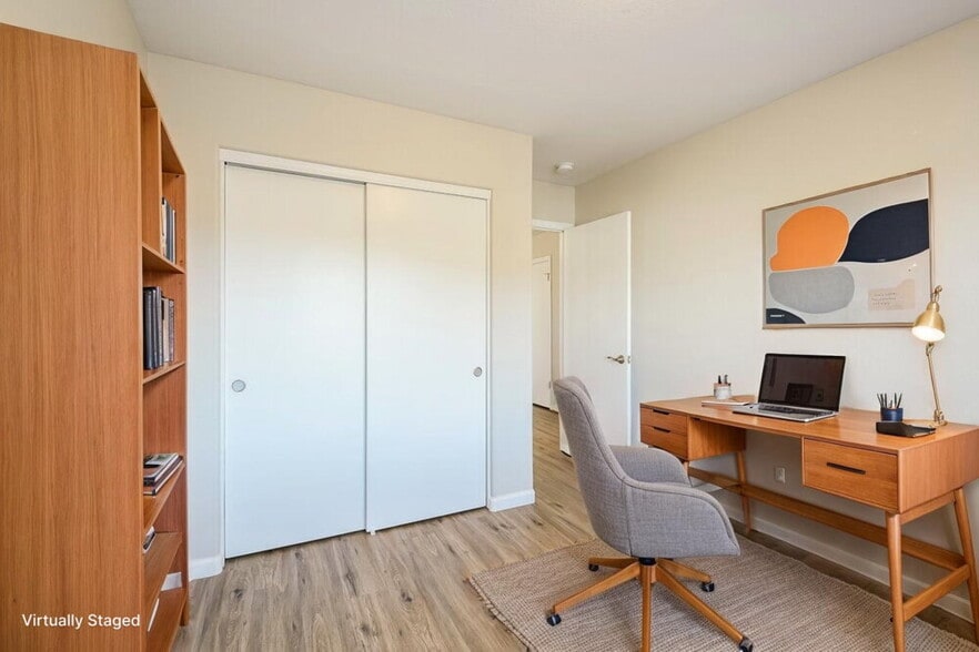 Building Photo - 3915 W Buckskin Trail