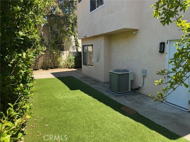 Building Photo - 24915 Via Sonoma