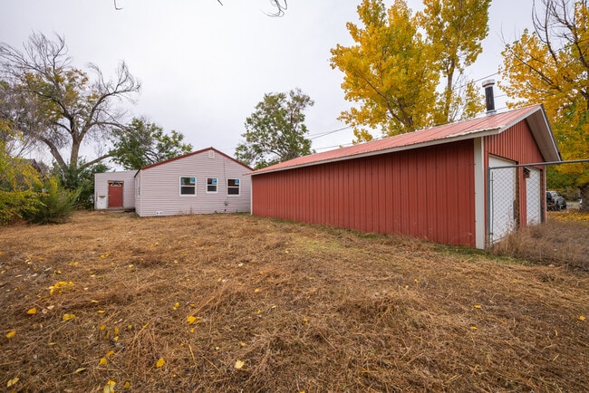 Building Photo - 1008 N 7th St