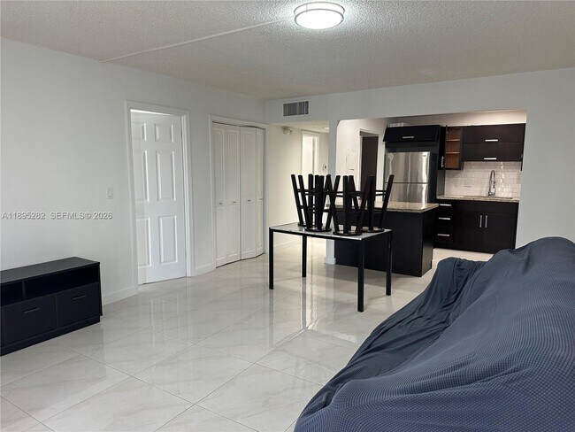 Building Photo - 7051 Environ Blvd