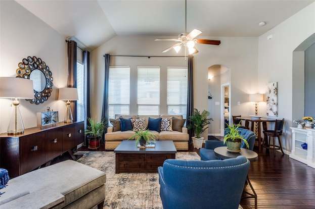 Building Photo - 3208 Thicket Dr