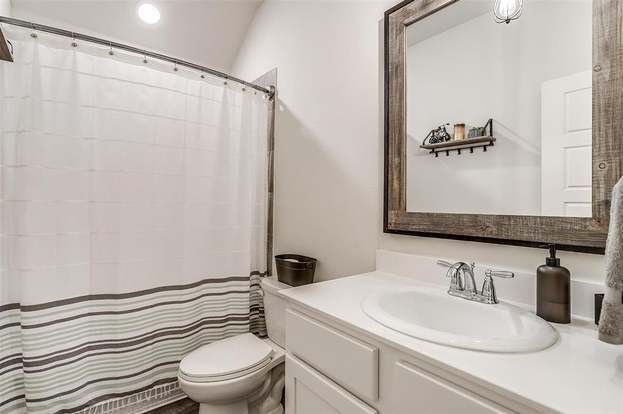 Building Photo - 3309 Comal Dr