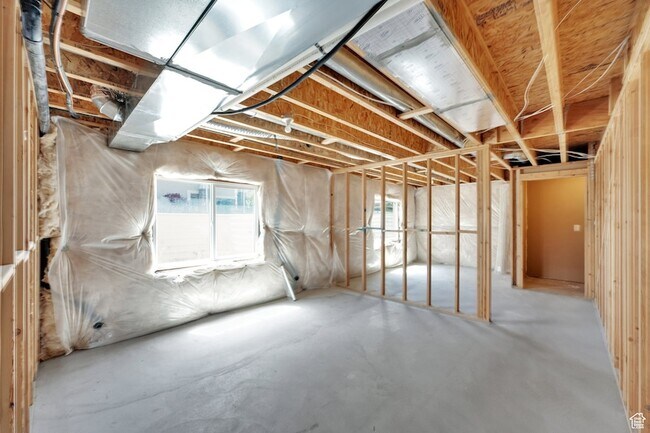 Building Photo - 931 S 2040 W
