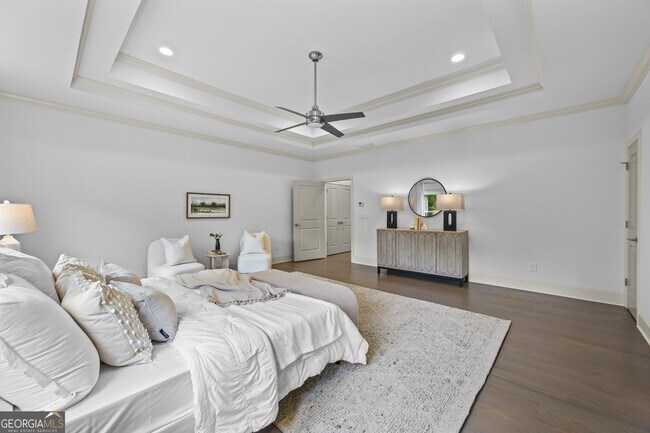 Building Photo - 1742 Helen Dr NE