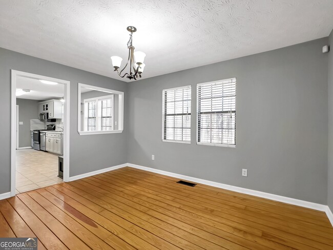 Building Photo - 410 Invector Ct