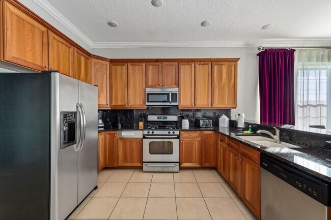 Building Photo - 1552 Corolla Ct