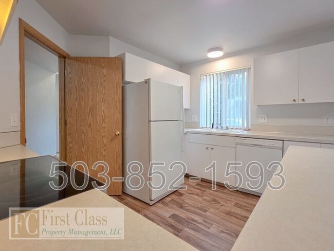 Building Photo - 20693 SW Lavender Ave