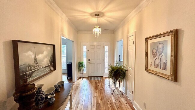 Building Photo - Call to schedule a tour!