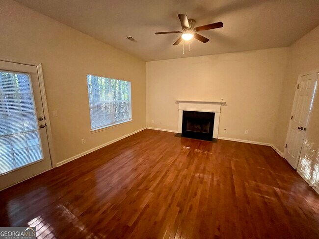 Building Photo - 260 Windscape Dr