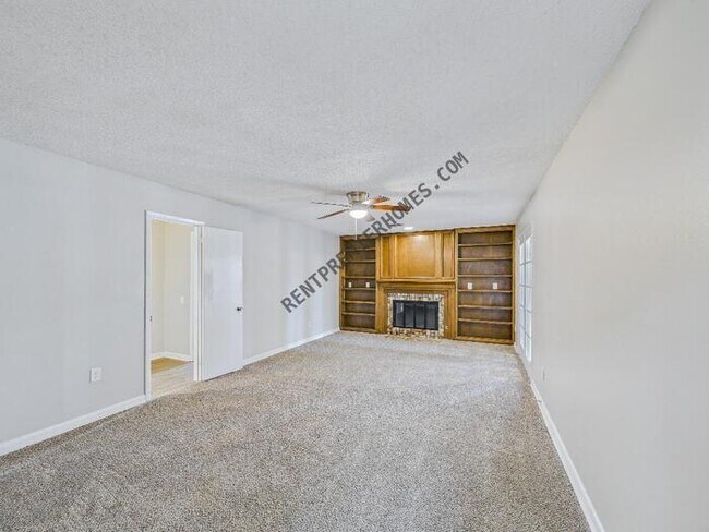 Building Photo - 8708 Patricia Lynn Ln