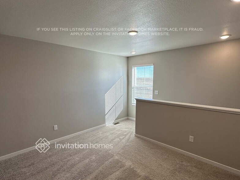 Building Photo - 9352 Ceylon St