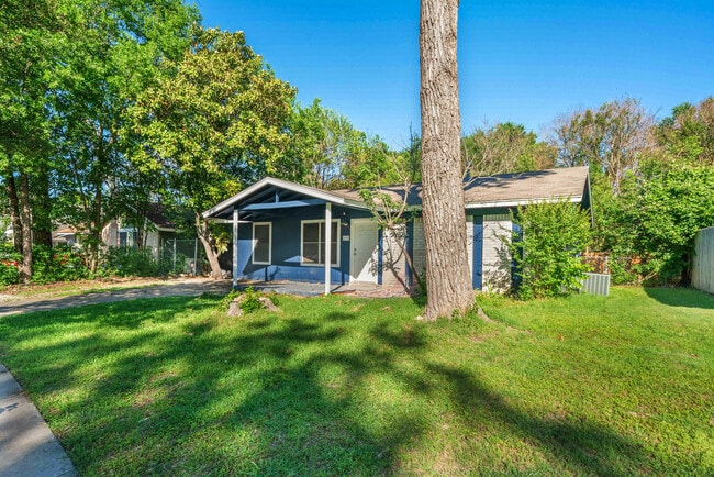 Building Photo - 6209 Middleham Pl
