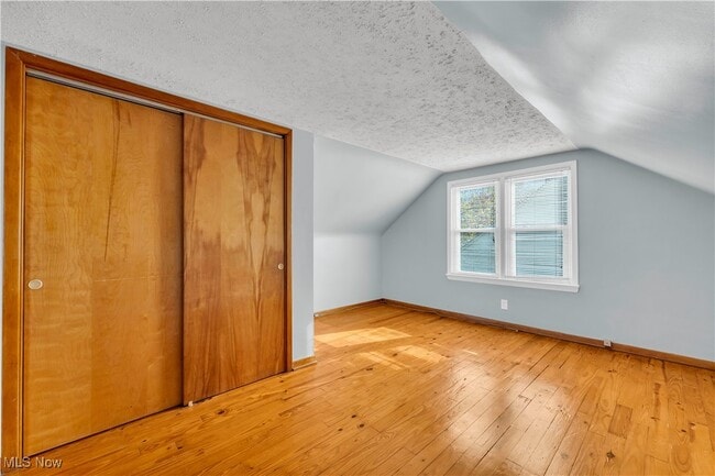 Building Photo - 5617 E 139th St