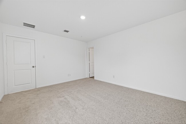 Building Photo - 3025 Fantasy Ter Dr