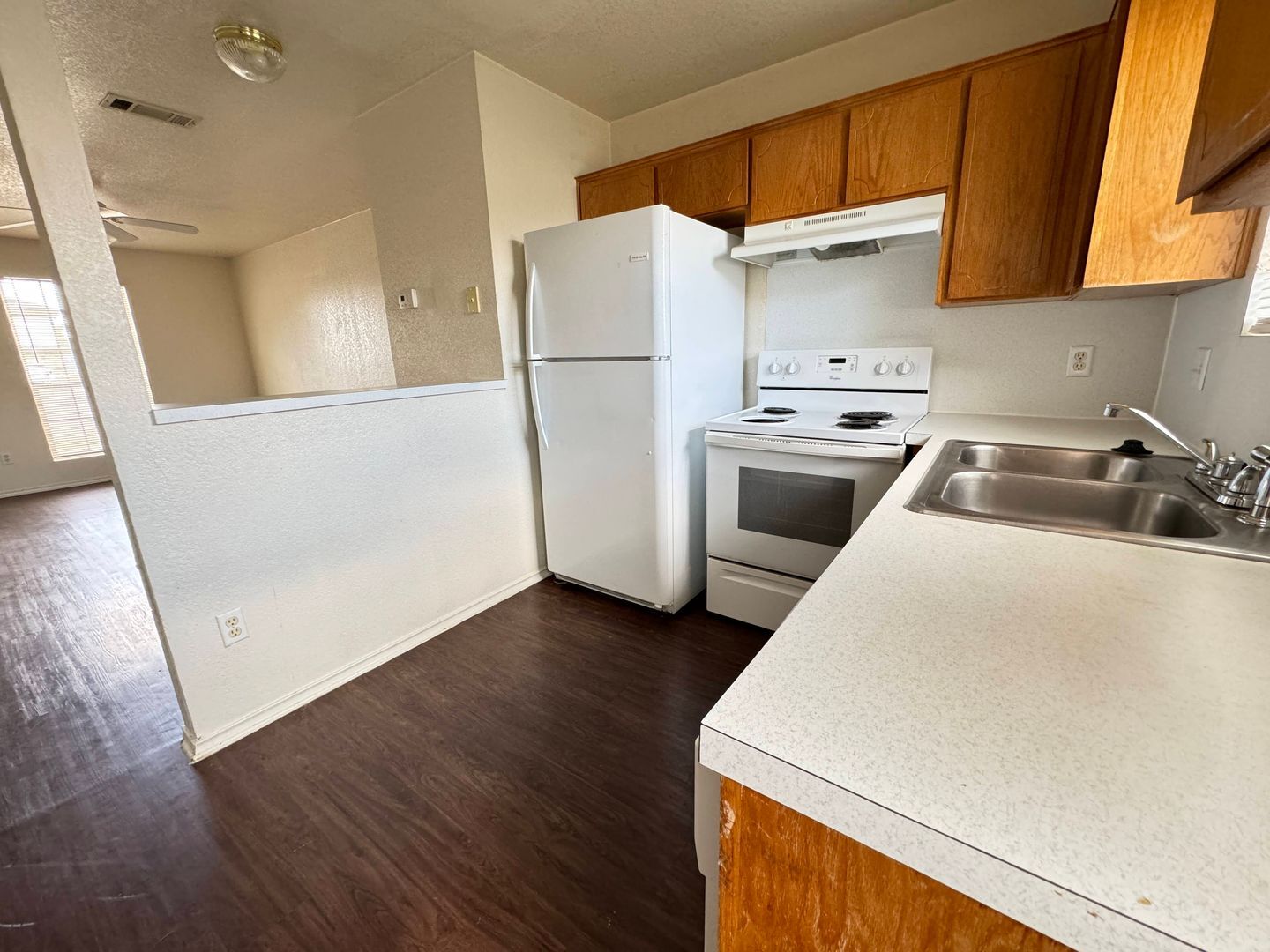 Building Photo - 1706 Tanner Cir