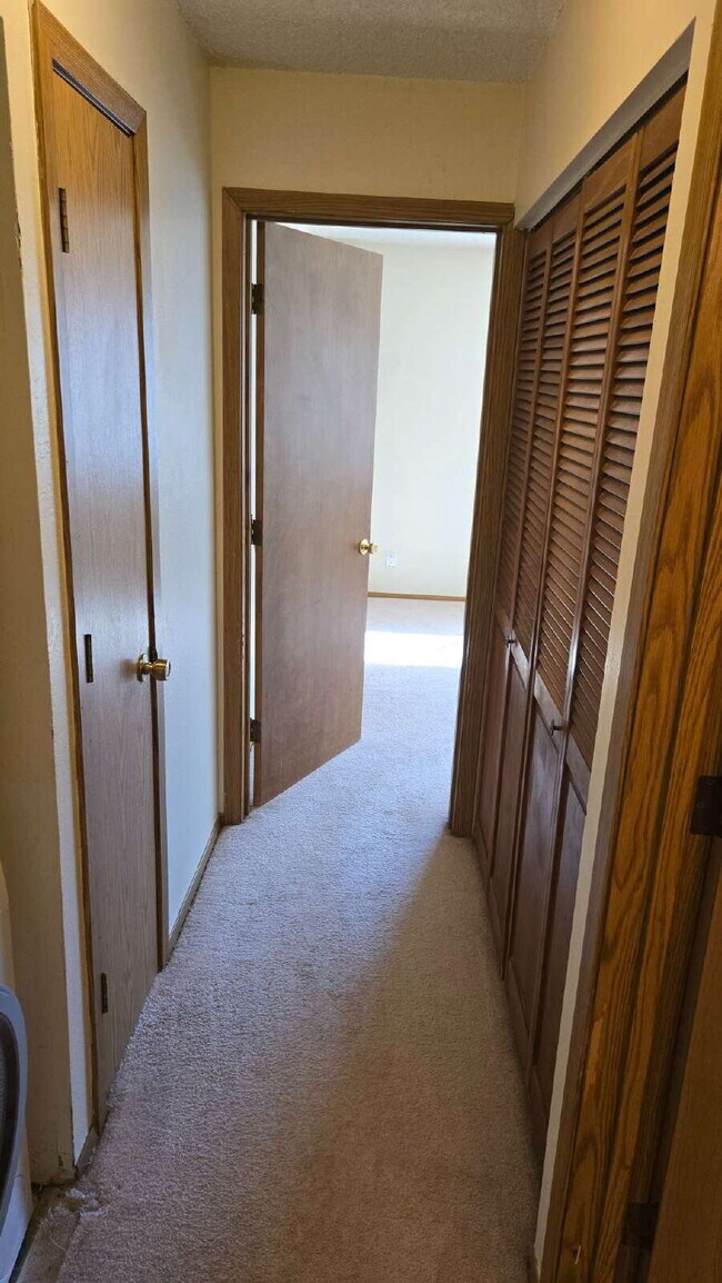 Building Photo - 8635 Clay St