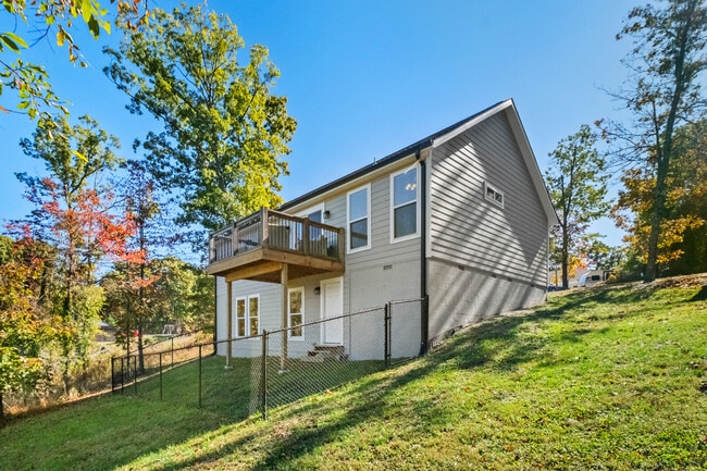 Building Photo - 17660 Timberlake Trail