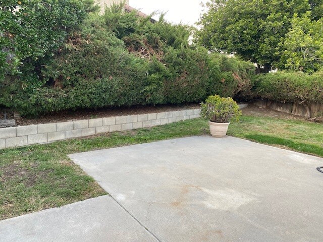 Building Photo - 2343 Lake Forest St