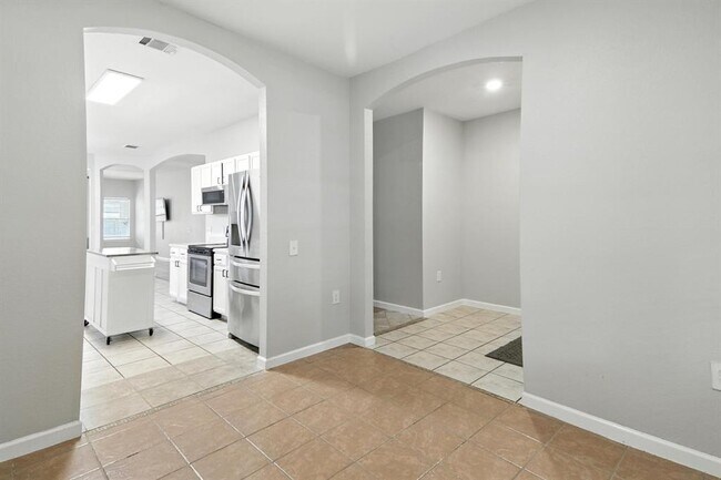 Building Photo - 12613 Paloma Blanca Way