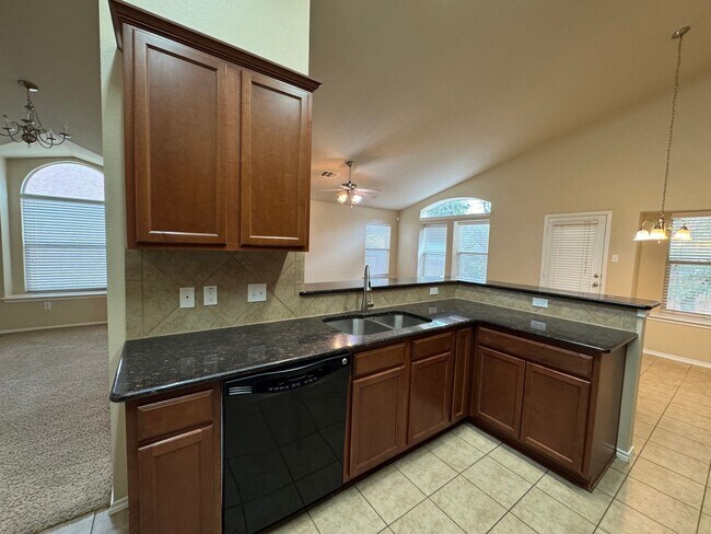 Building Photo - 6908 Golden Oak Ln