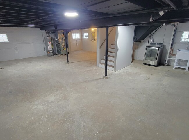 Building Photo - 7304 W 57th St