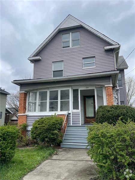 Building Photo - 709 E Reynolds St