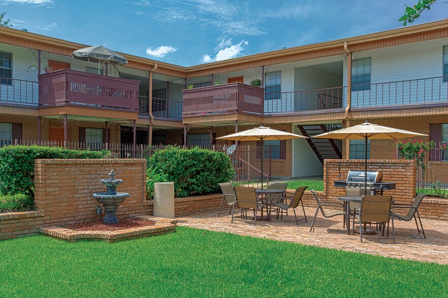 Colonial Manor 7373 Jefferson Hwy Harahan LA 70123 Apartment Finder